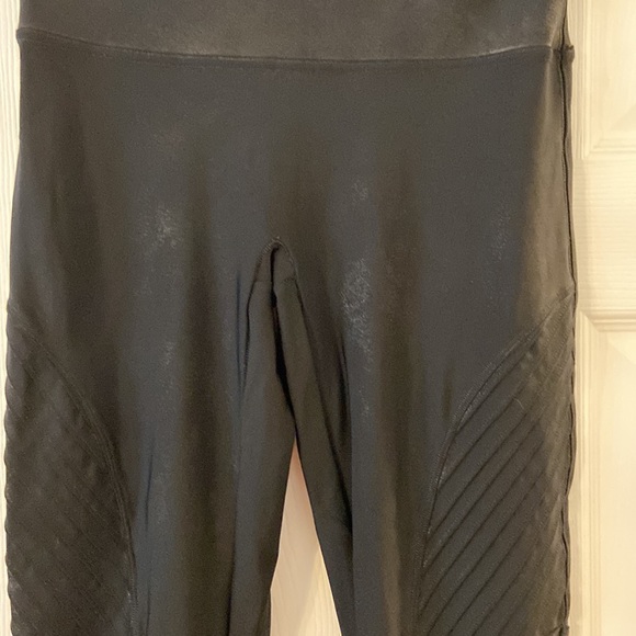 SPANX size XL excellent condition color black please see all photos - Picture 4 of 16